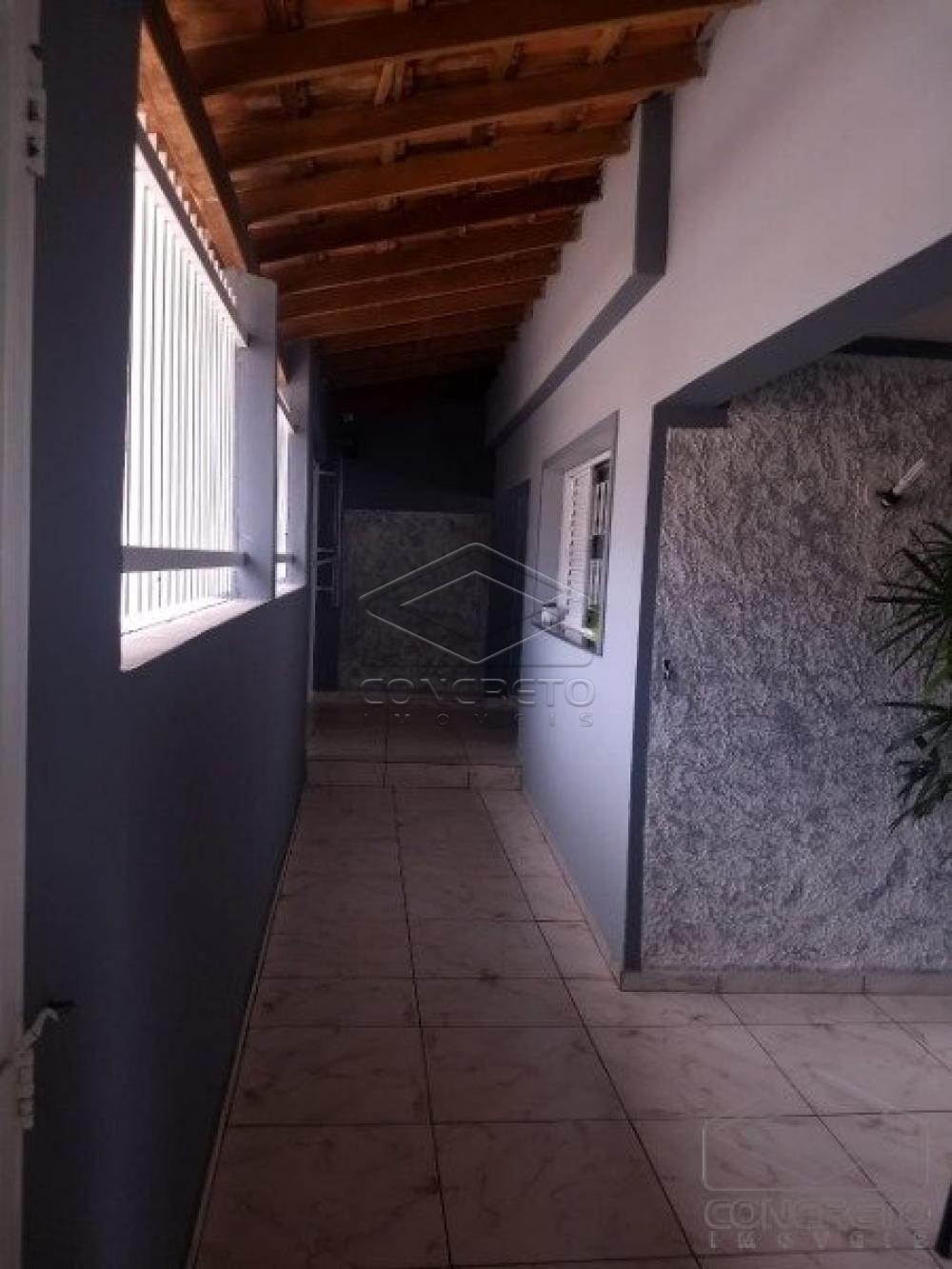 Comprar Casa / Padr&atilde;o em Len&ccedil;&oacute;is Paulista R$ 450.000,00 - Foto 3
