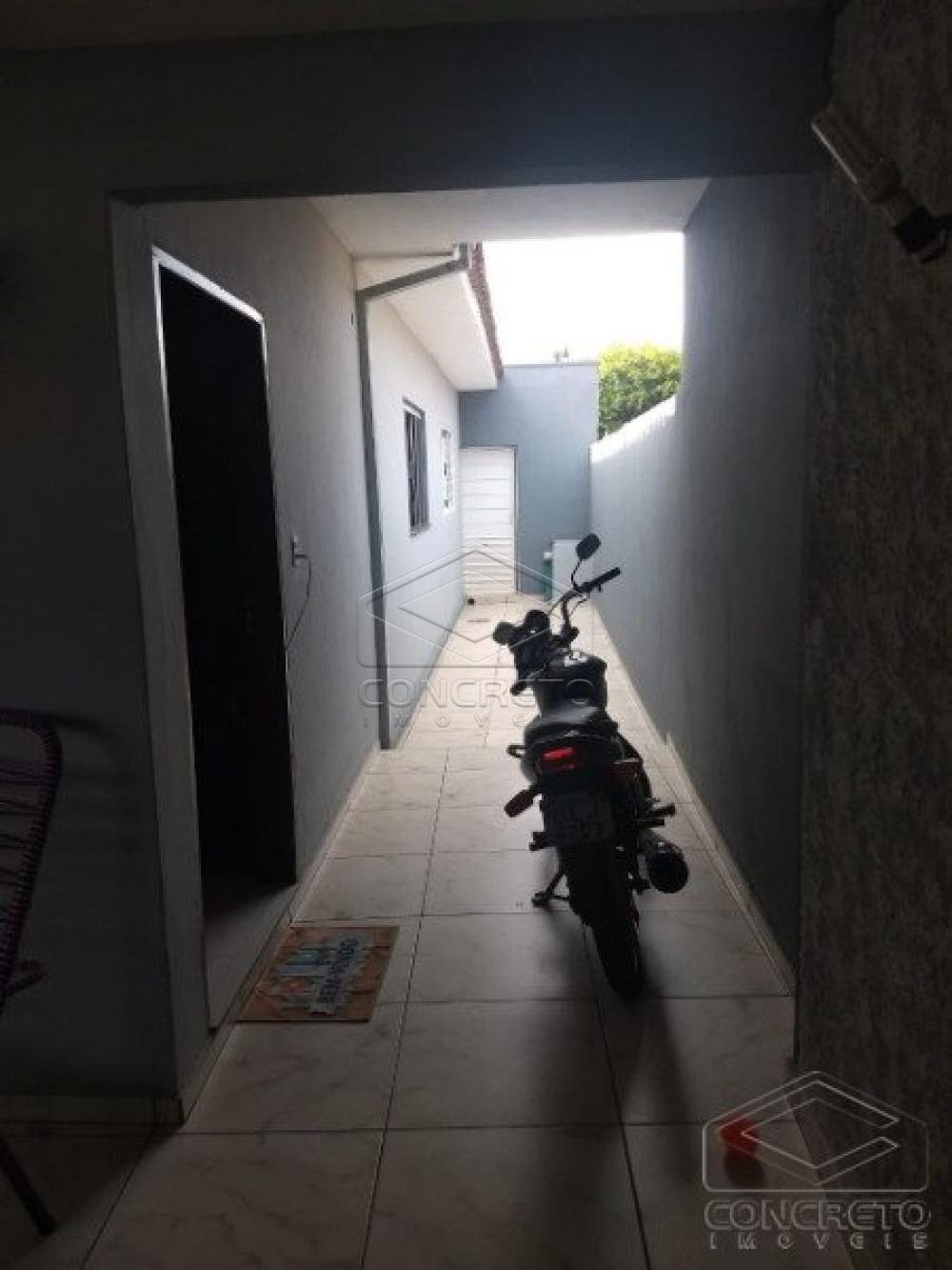 Comprar Casa / Padr&atilde;o em Len&ccedil;&oacute;is Paulista R$ 450.000,00 - Foto 5