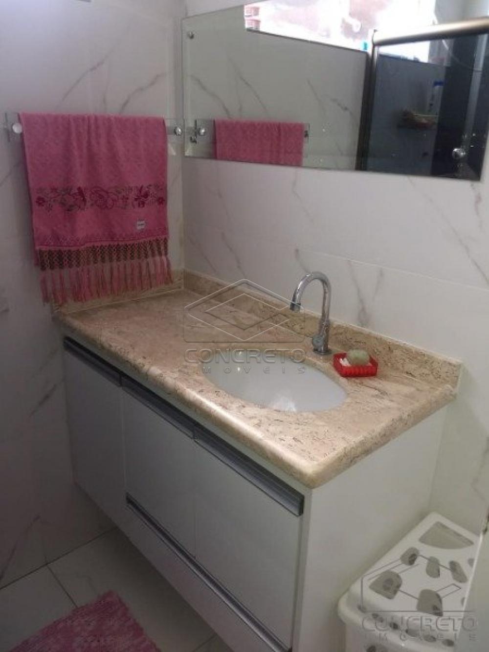 Comprar Casa / Padr&atilde;o em Len&ccedil;&oacute;is Paulista R$ 450.000,00 - Foto 13