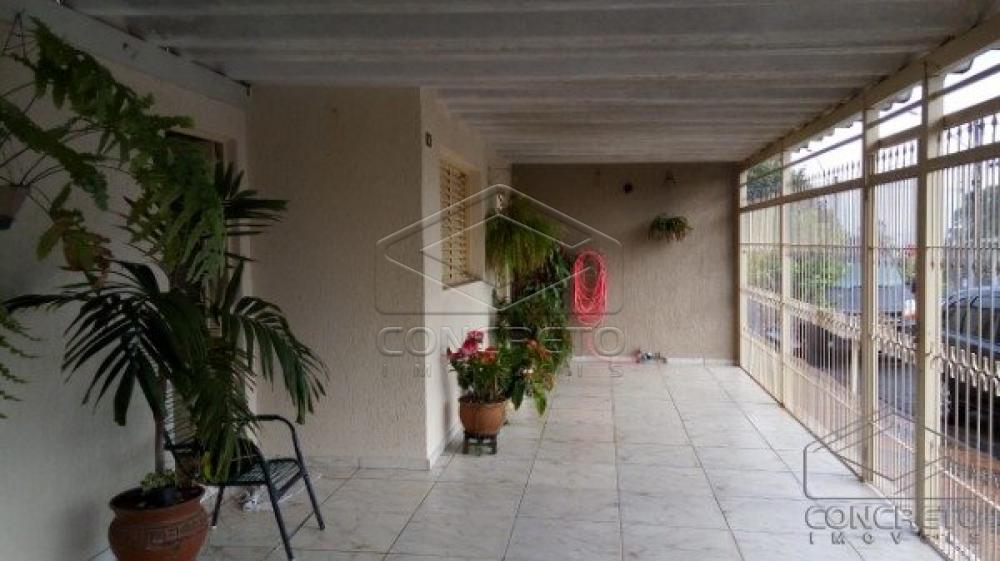 Comprar Casa / Padr&atilde;o em Len&ccedil;&oacute;is Paulista R$ 300.000,00 - Foto 5