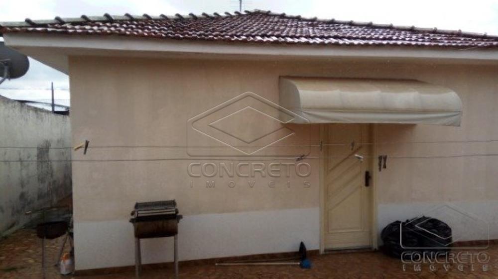 Comprar Casa / Padr&atilde;o em Len&ccedil;&oacute;is Paulista R$ 300.000,00 - Foto 6