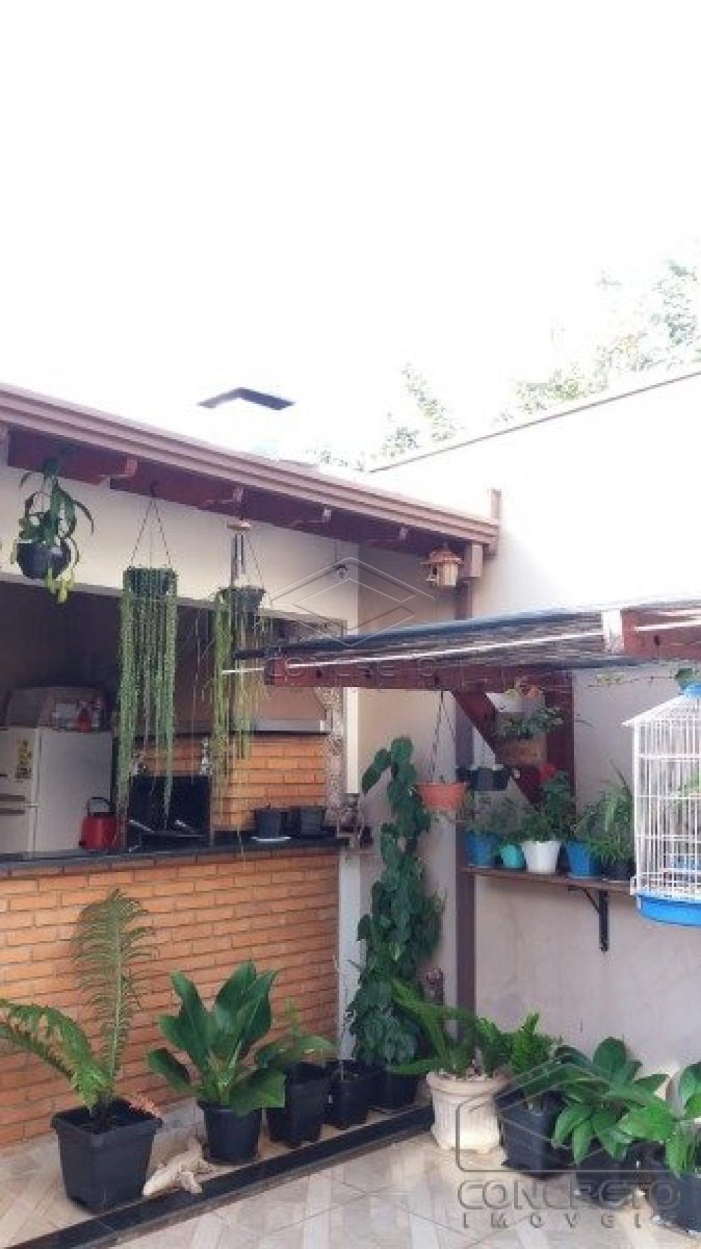 Comprar Casa / Padr&atilde;o em Len&ccedil;&oacute;is Paulista R$ 750.000,00 - Foto 7
