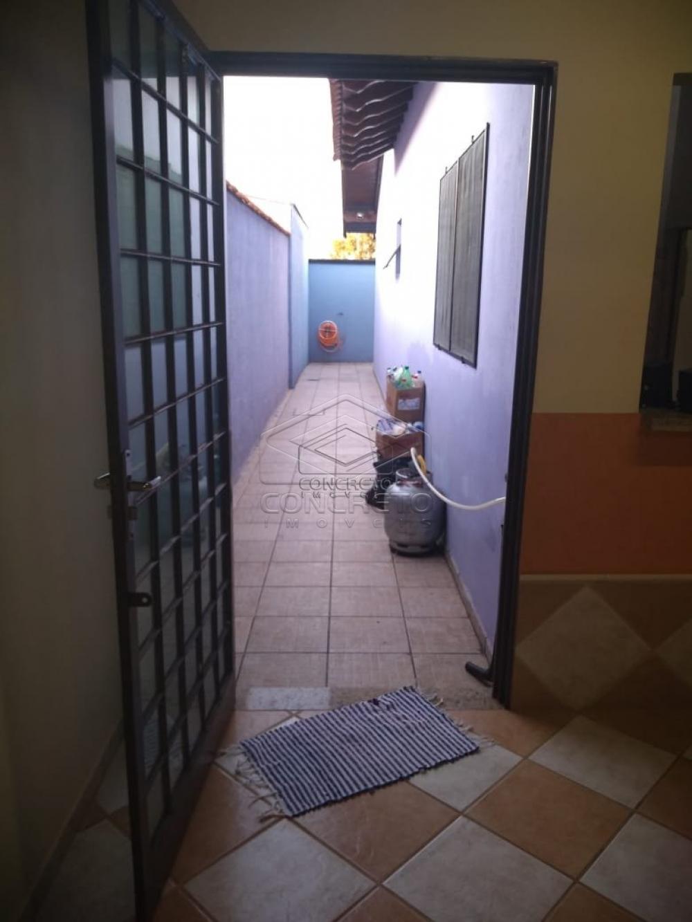Comprar Casa / Padr&atilde;o em Len&ccedil;&oacute;is Paulista R$ 480.000,00 - Foto 3