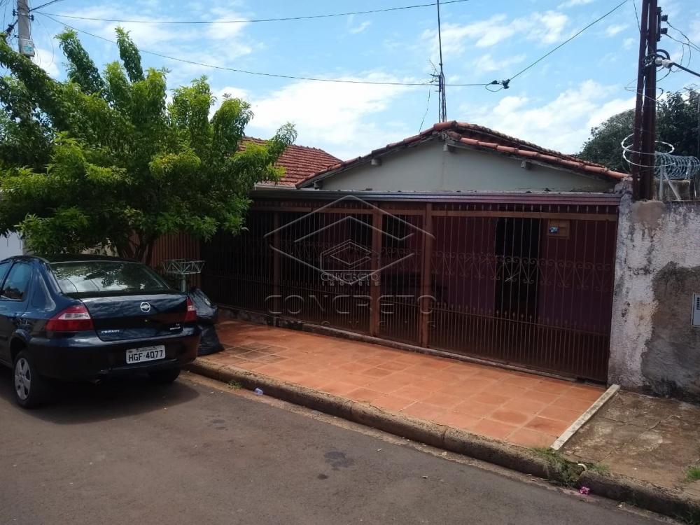 Comprar Casa / Padr&atilde;o em Len&ccedil;&oacute;is Paulista R$ 250.000,00 - Foto 1