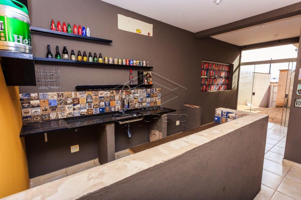 Alugar Casa / Padr&atilde;o em Len&ccedil;&oacute;is Paulista R$ 2.300,00 - Foto 5