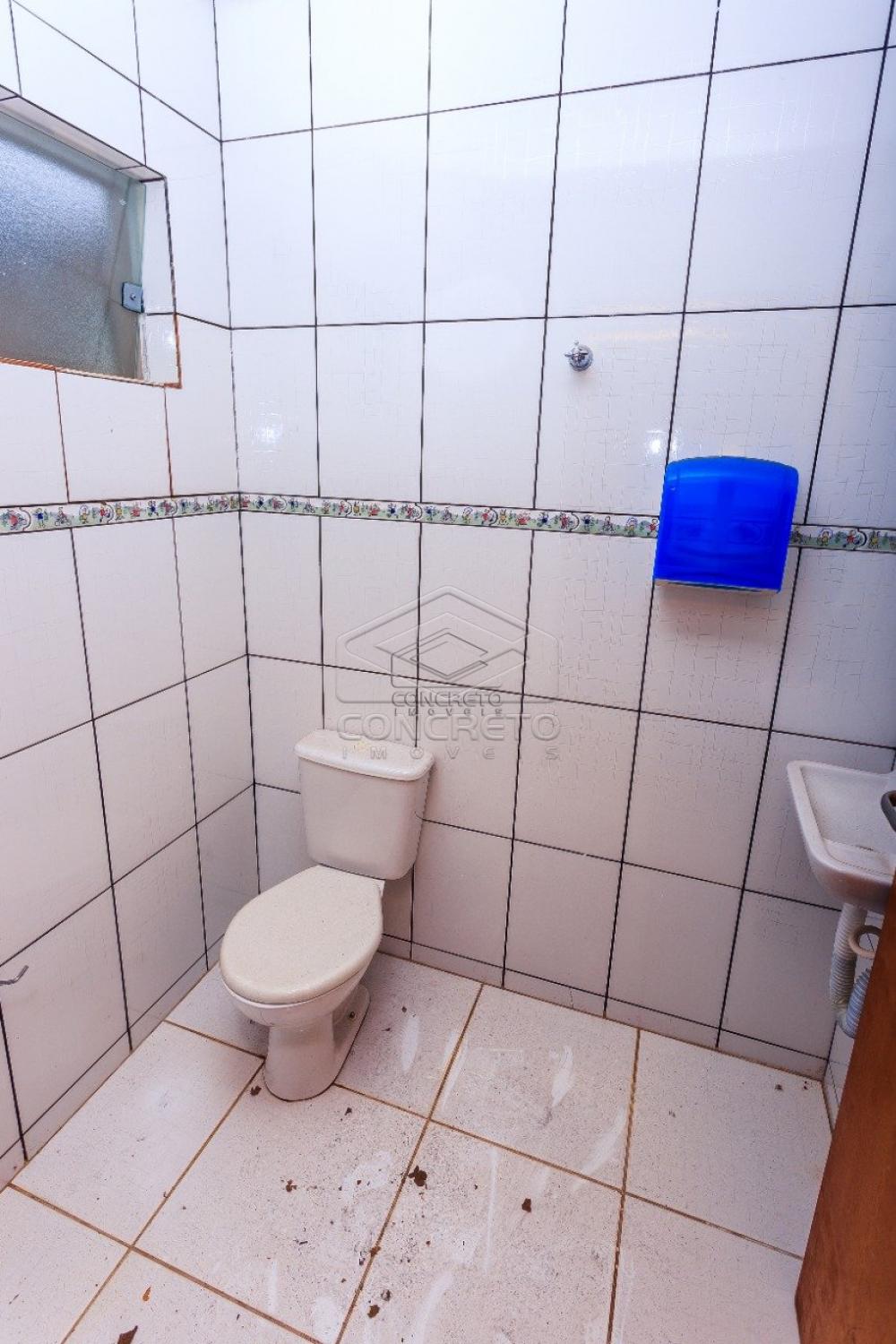 Alugar Casa / Padr&atilde;o em Len&ccedil;&oacute;is Paulista R$ 2.300,00 - Foto 6