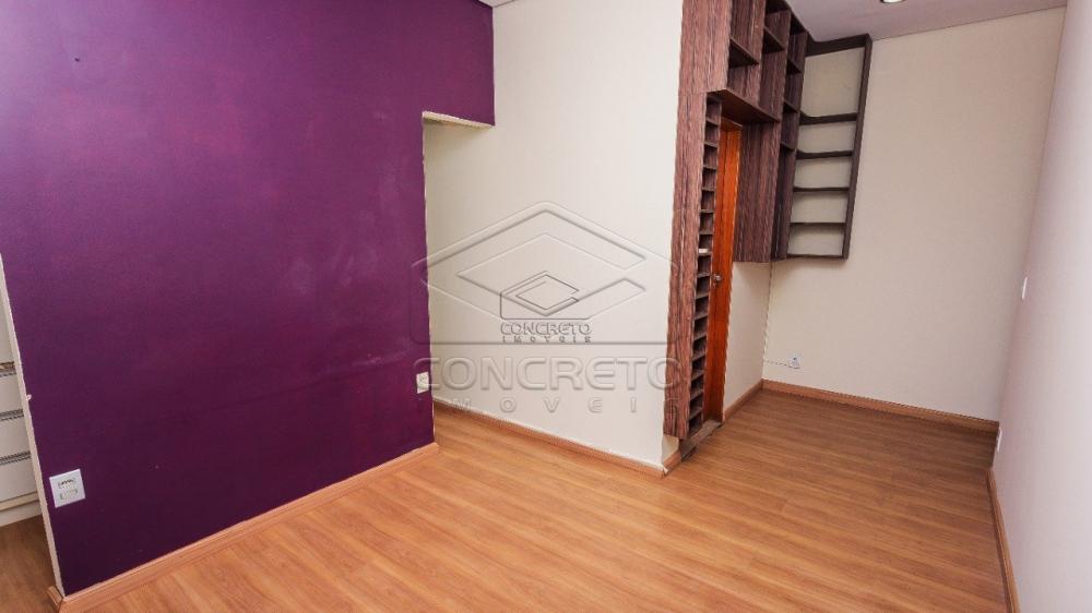 Alugar Casa / Padr&atilde;o em Len&ccedil;&oacute;is Paulista R$ 2.300,00 - Foto 20