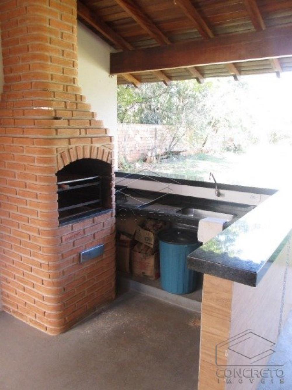 Alugar Casa / Padr&atilde;o em Len&ccedil;&oacute;is Paulista R$ 3.000,00 - Foto 10
