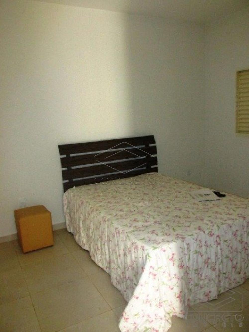 Alugar Casa / Padr&atilde;o em Len&ccedil;&oacute;is Paulista R$ 3.000,00 - Foto 12