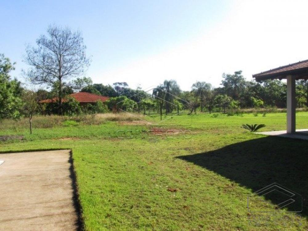 Alugar Casa / Padr&atilde;o em Len&ccedil;&oacute;is Paulista R$ 3.000,00 - Foto 18