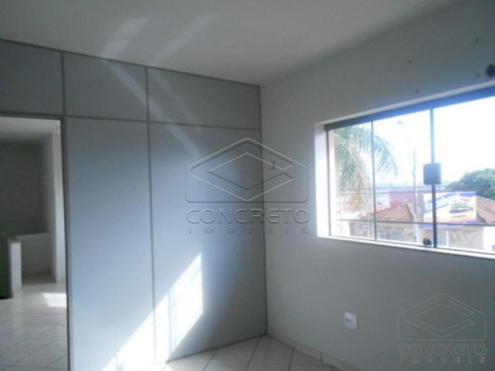 Alugar Comercial / Loja em Len&ccedil;&oacute;is Paulista R$ 1.500,00 - Foto 2