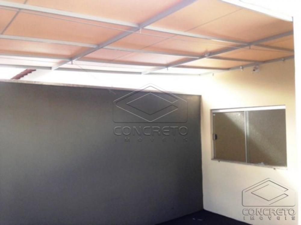 Alugar Casa / Resid&ecirc;ncia em Len&ccedil;&oacute;is Paulista R$ 1.300,00 - Foto 2