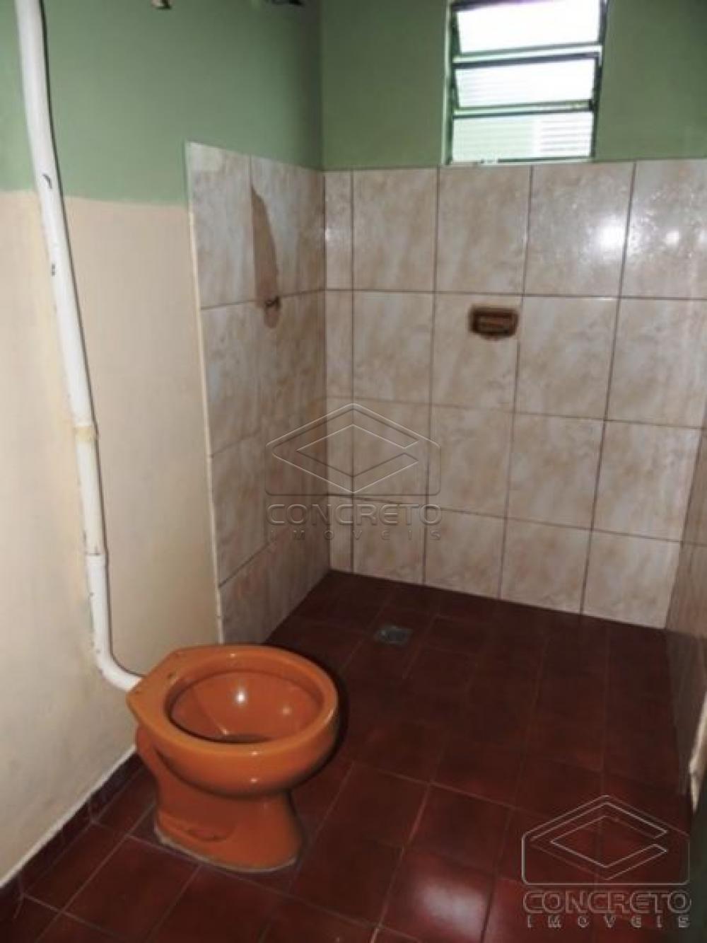 Alugar Casa / Resid&ecirc;ncia em Len&ccedil;&oacute;is Paulista R$ 600,00 - Foto 3