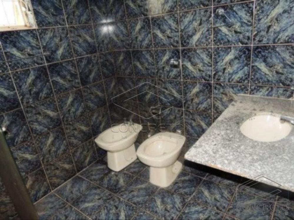 Alugar Casa / Resid&ecirc;ncia em Len&ccedil;&oacute;is Paulista R$ 1.300,00 - Foto 13