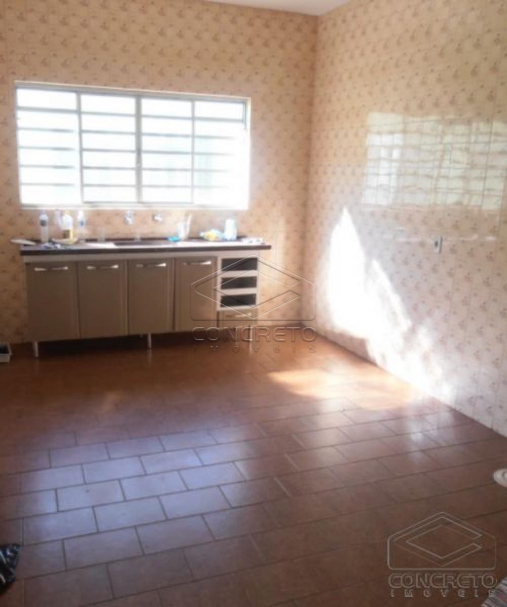 Comprar Casa / Padr&atilde;o em Len&ccedil;&oacute;is Paulista R$ 650.000,00 - Foto 8