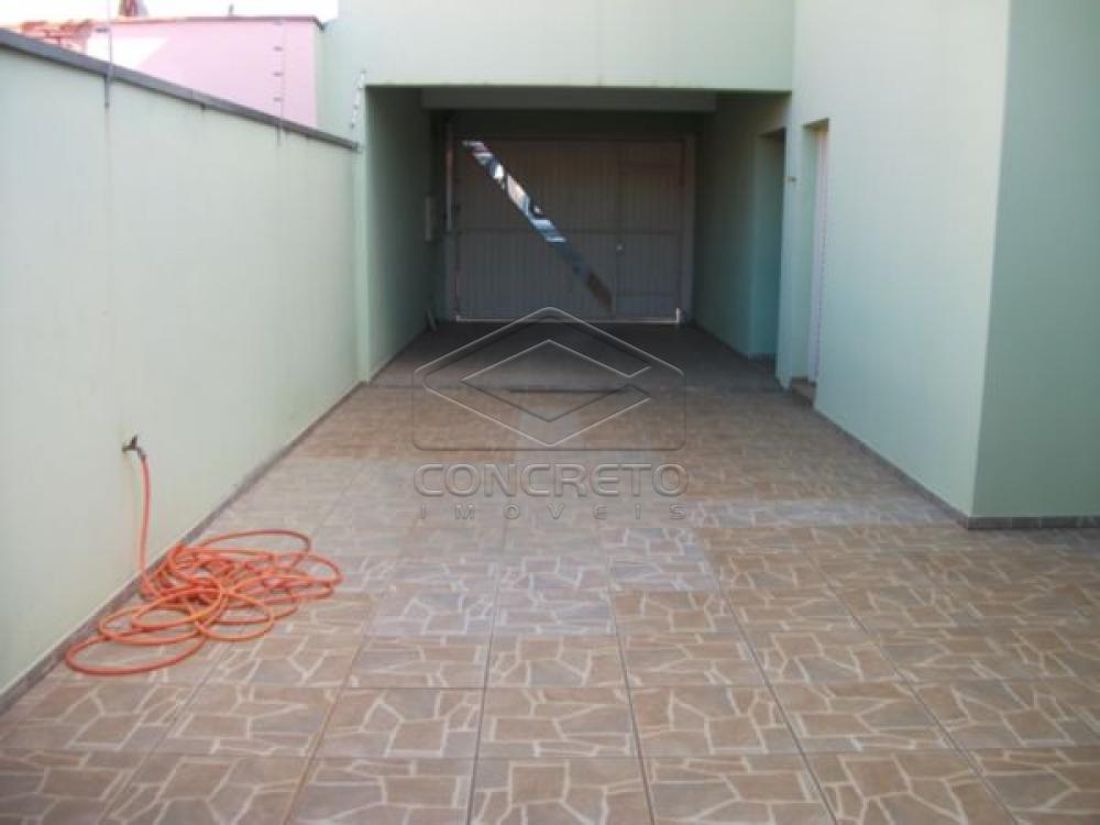 Comprar Casa / Padr&atilde;o em Len&ccedil;&oacute;is Paulista R$ 680.000,00 - Foto 1