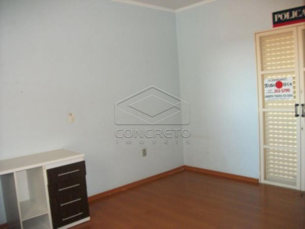 Comprar Casa / Padr&atilde;o em Len&ccedil;&oacute;is Paulista R$ 680.000,00 - Foto 10