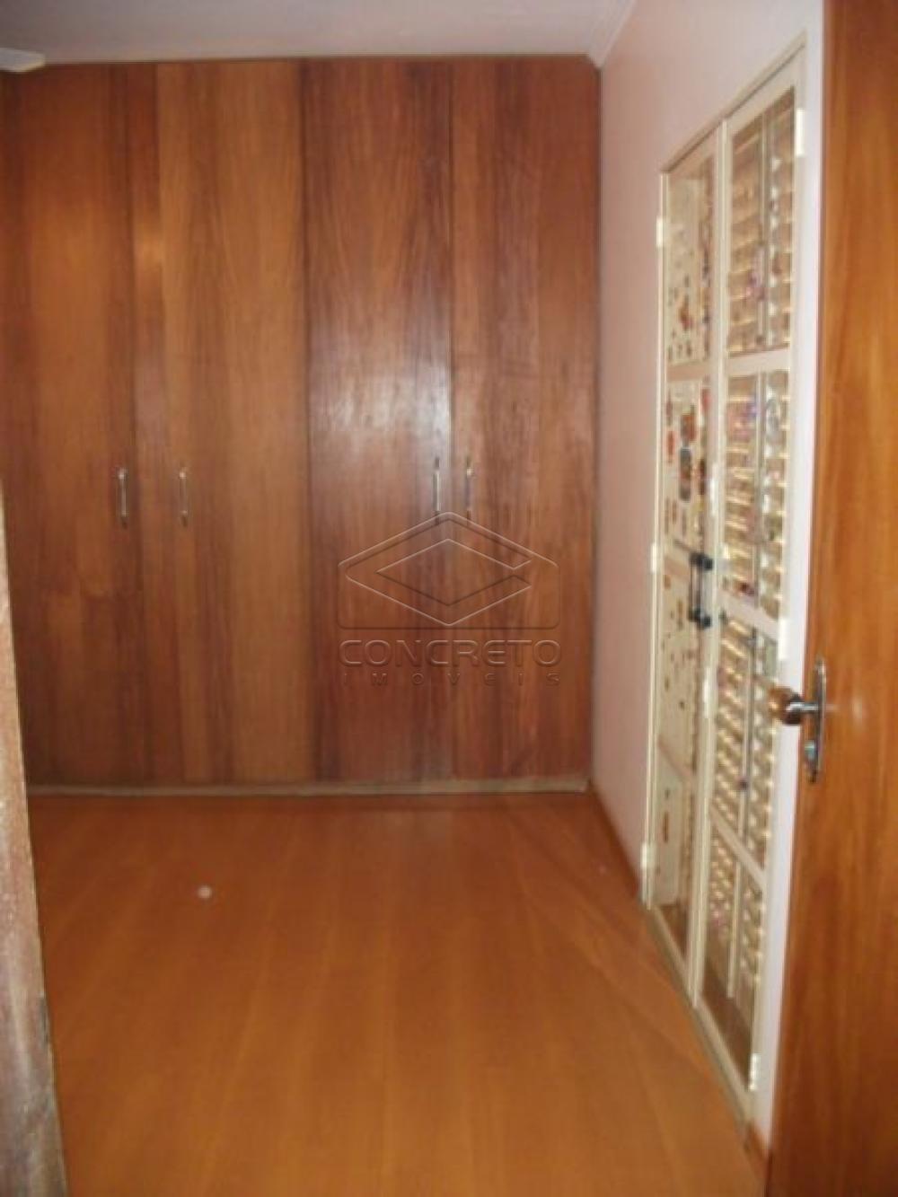 Comprar Casa / Padr&atilde;o em Len&ccedil;&oacute;is Paulista R$ 680.000,00 - Foto 13