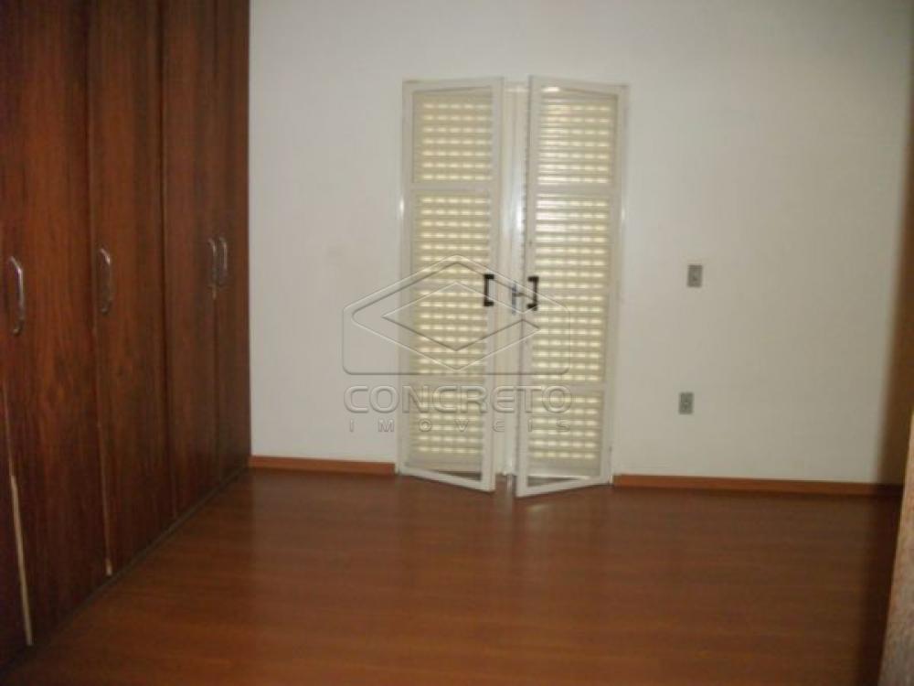 Comprar Casa / Padr&atilde;o em Len&ccedil;&oacute;is Paulista R$ 680.000,00 - Foto 16