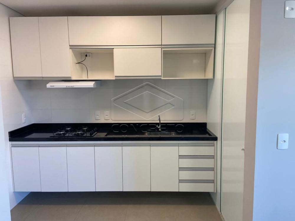 Alugar Apartamento / Padr&atilde;o em Len&ccedil;&oacute;is Paulista R$ 3.500,00 - Foto 1
