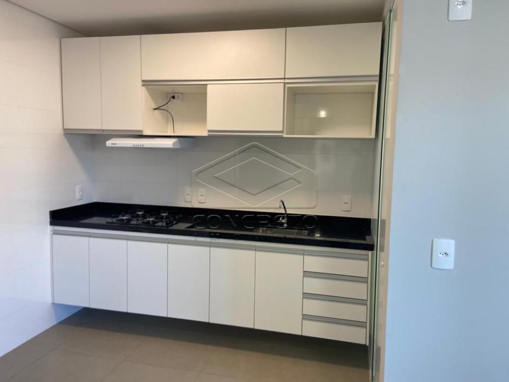 Alugar Apartamento / Padr&atilde;o em Len&ccedil;&oacute;is Paulista R$ 3.500,00 - Foto 3