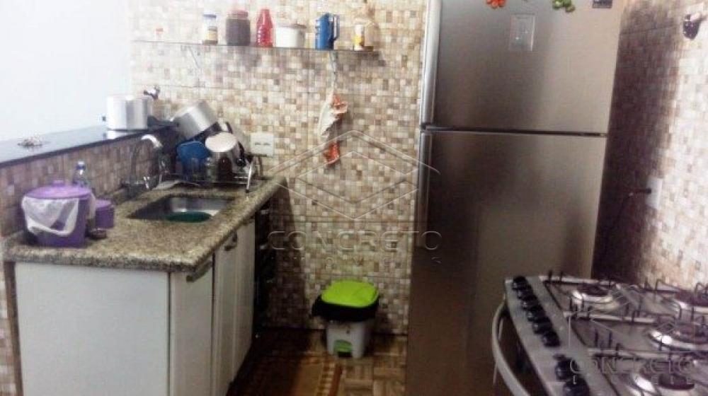 Comprar Casa / Padr&atilde;o em Len&ccedil;&oacute;is Paulista R$ 370.000,00 - Foto 4