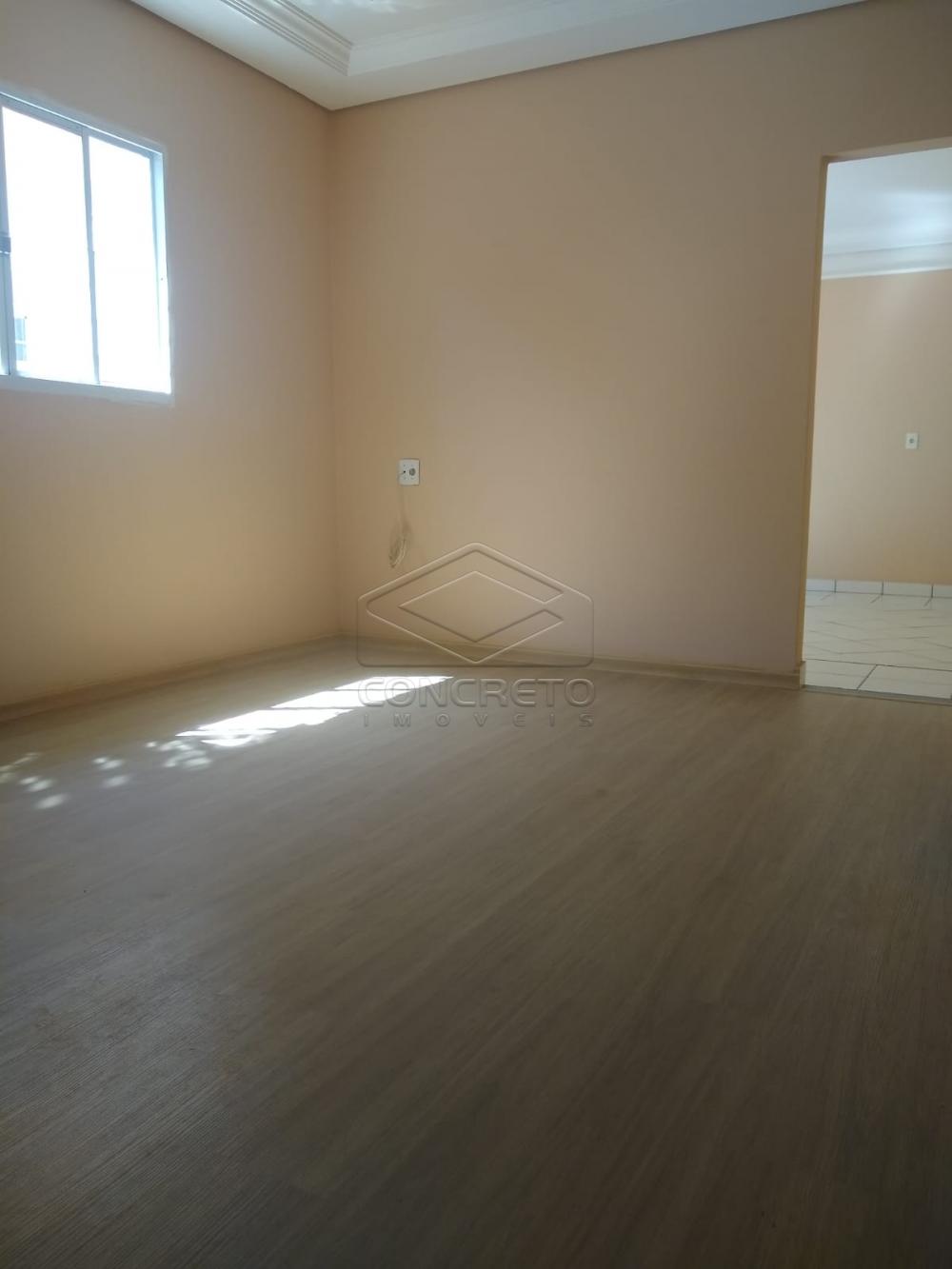 Alugar Casa / Padr&atilde;o em Len&ccedil;&oacute;is Paulista R$ 2.000,00 - Foto 10