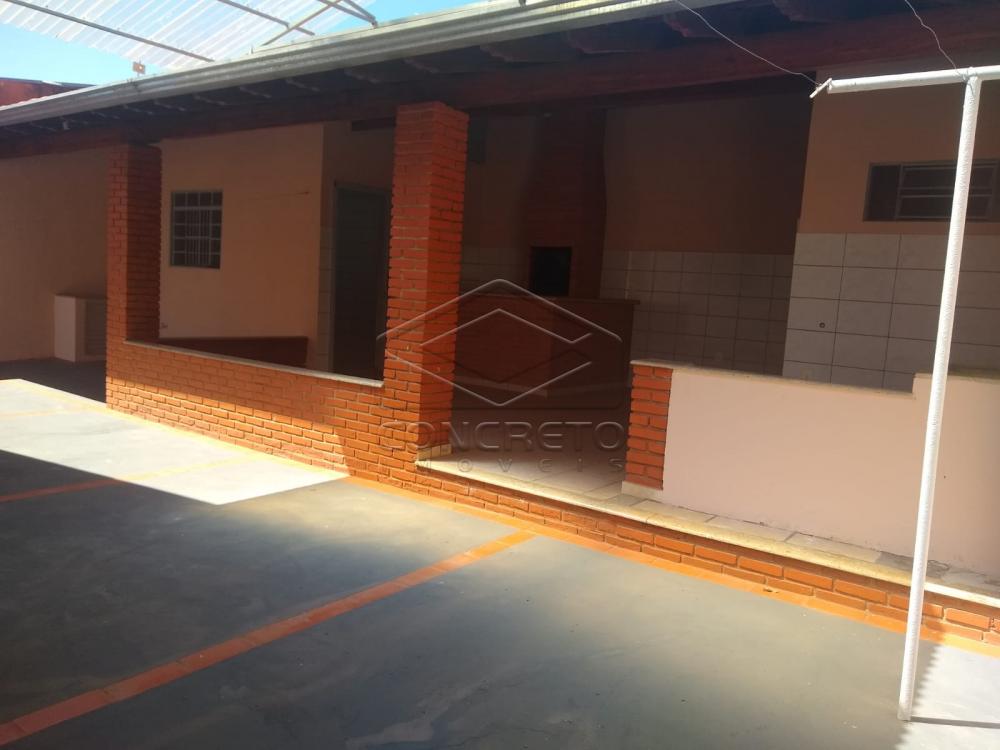 Alugar Casa / Padr&atilde;o em Len&ccedil;&oacute;is Paulista R$ 2.000,00 - Foto 2