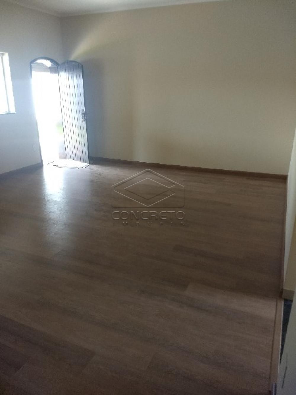 Alugar Casa / Resid&ecirc;ncia em Len&ccedil;&oacute;is Paulista R$ 3.000,00 - Foto 3
