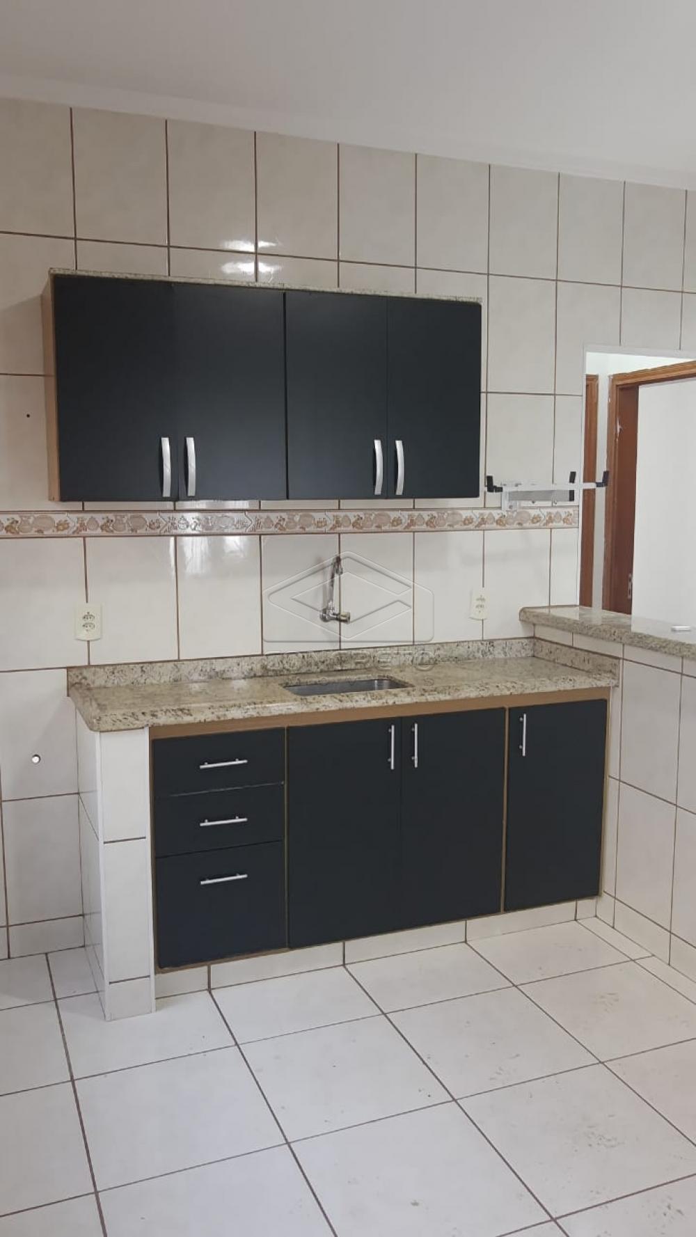 Alugar Casa / Resid&ecirc;ncia em Len&ccedil;&oacute;is Paulista R$ 1.200,00 - Foto 2