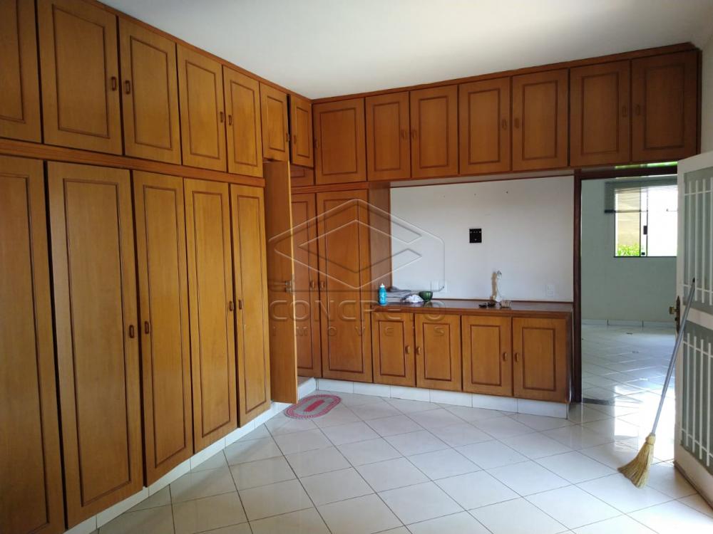 Alugar Casa / Resid&ecirc;ncia em Len&ccedil;&oacute;is Paulista R$ 4.000,00 - Foto 13