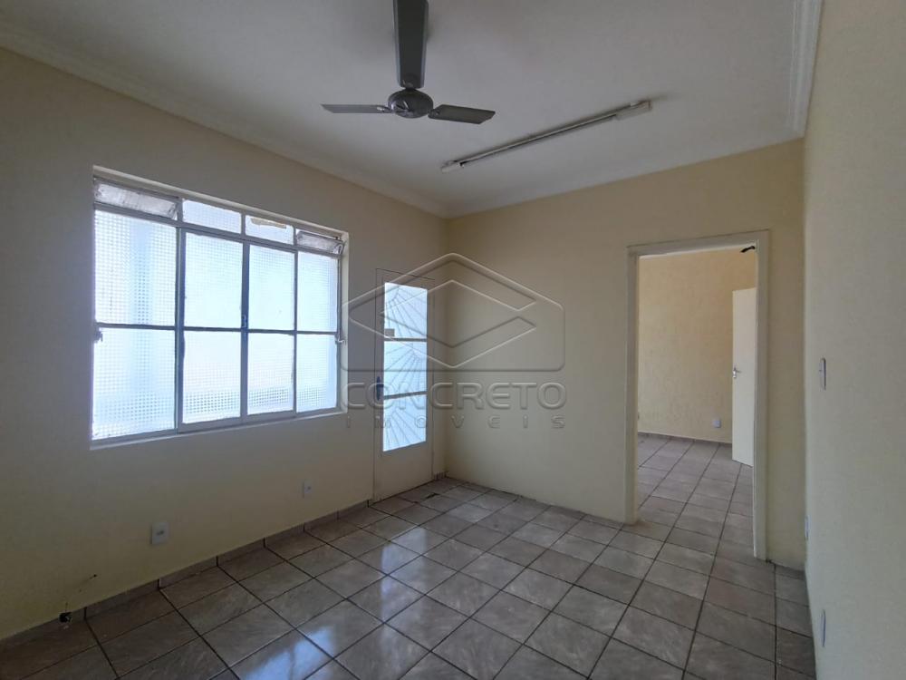Alugar Casa / Padr&atilde;o em Bauru R$ 1.500,00 - Foto 2
