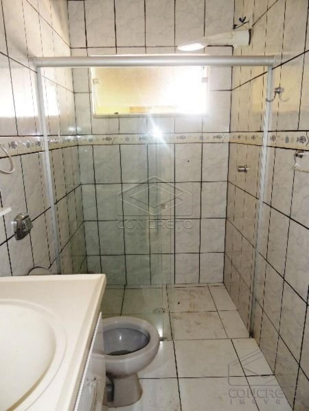 Alugar Casa / Padr&atilde;o em Len&ccedil;&oacute;is Paulista R$ 1.700,00 - Foto 6