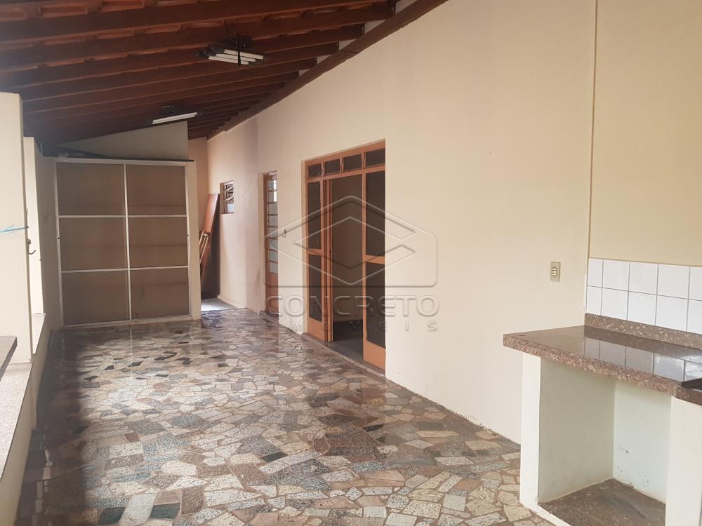 Comprar Casa / Padr&atilde;o em Len&ccedil;&oacute;is Paulista R$ 600.000,00 - Foto 16