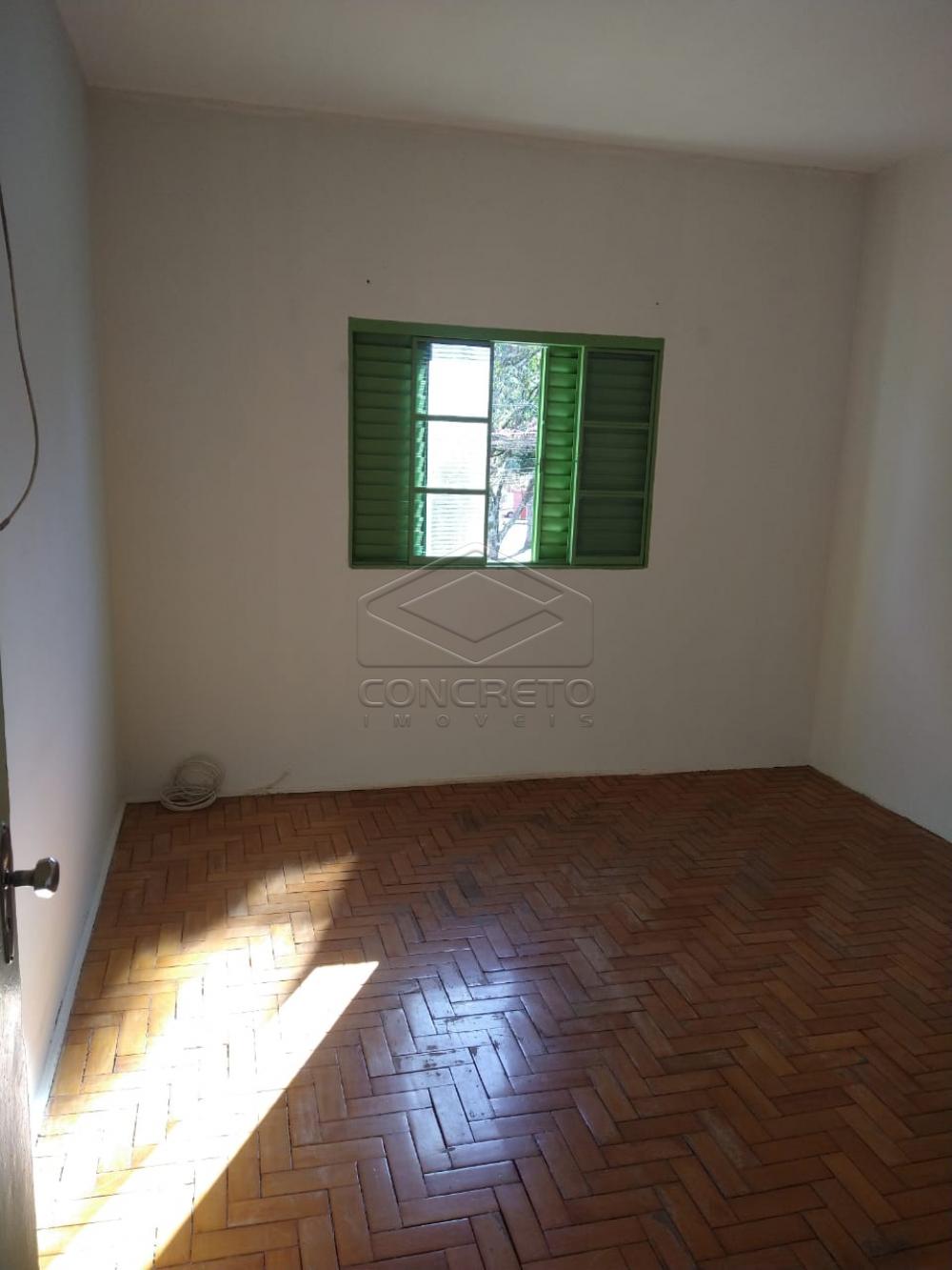 Alugar Casa / Sobrado em Len&ccedil;&oacute;is Paulista R$ 1.100,00 - Foto 5