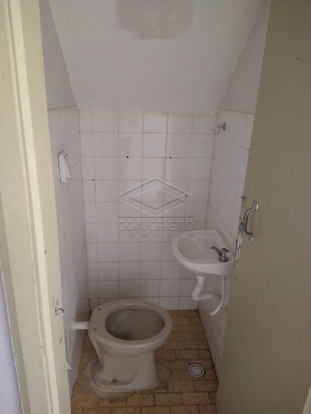 Alugar Casa / Sobrado em Len&ccedil;&oacute;is Paulista R$ 1.100,00 - Foto 6