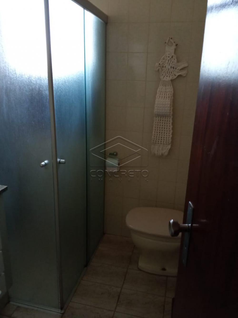 Alugar Casa / Padr&atilde;o em Len&ccedil;&oacute;is Paulista R$ 2.590,00 - Foto 6