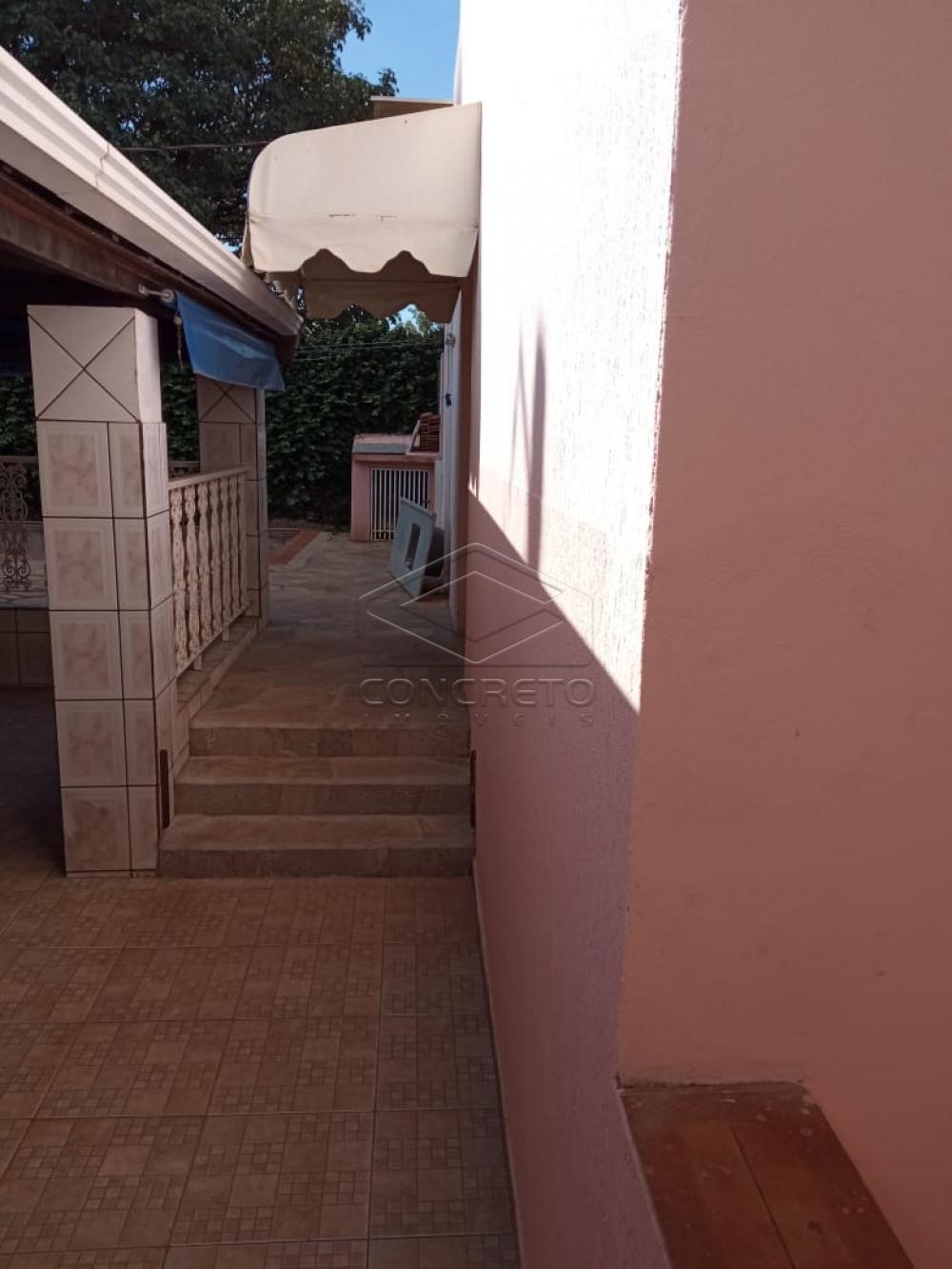 Alugar Casa / Padr&atilde;o em Len&ccedil;&oacute;is Paulista R$ 2.590,00 - Foto 13