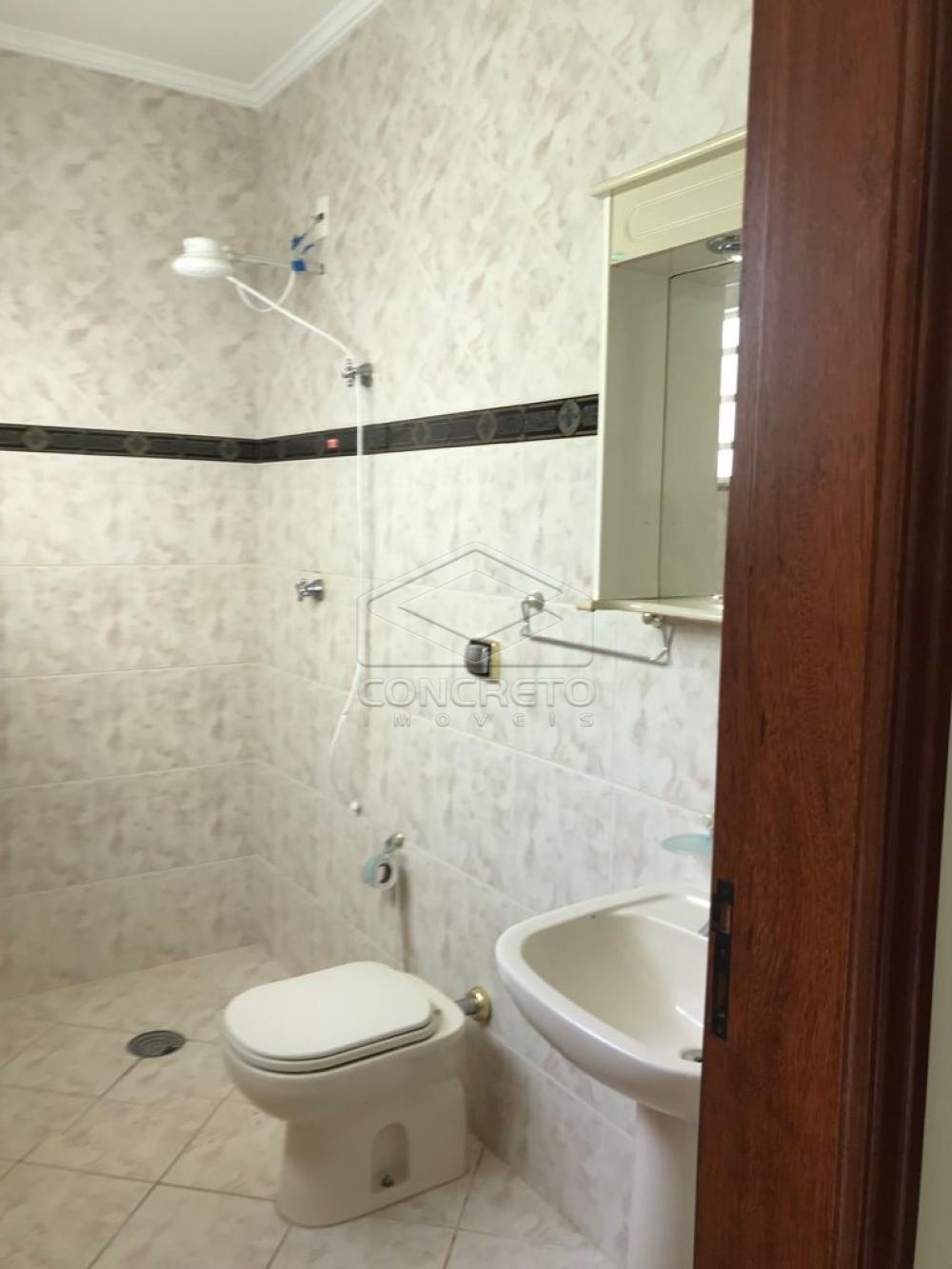 Alugar Casa / Padr&atilde;o em Len&ccedil;&oacute;is Paulista R$ 2.500,00 - Foto 13