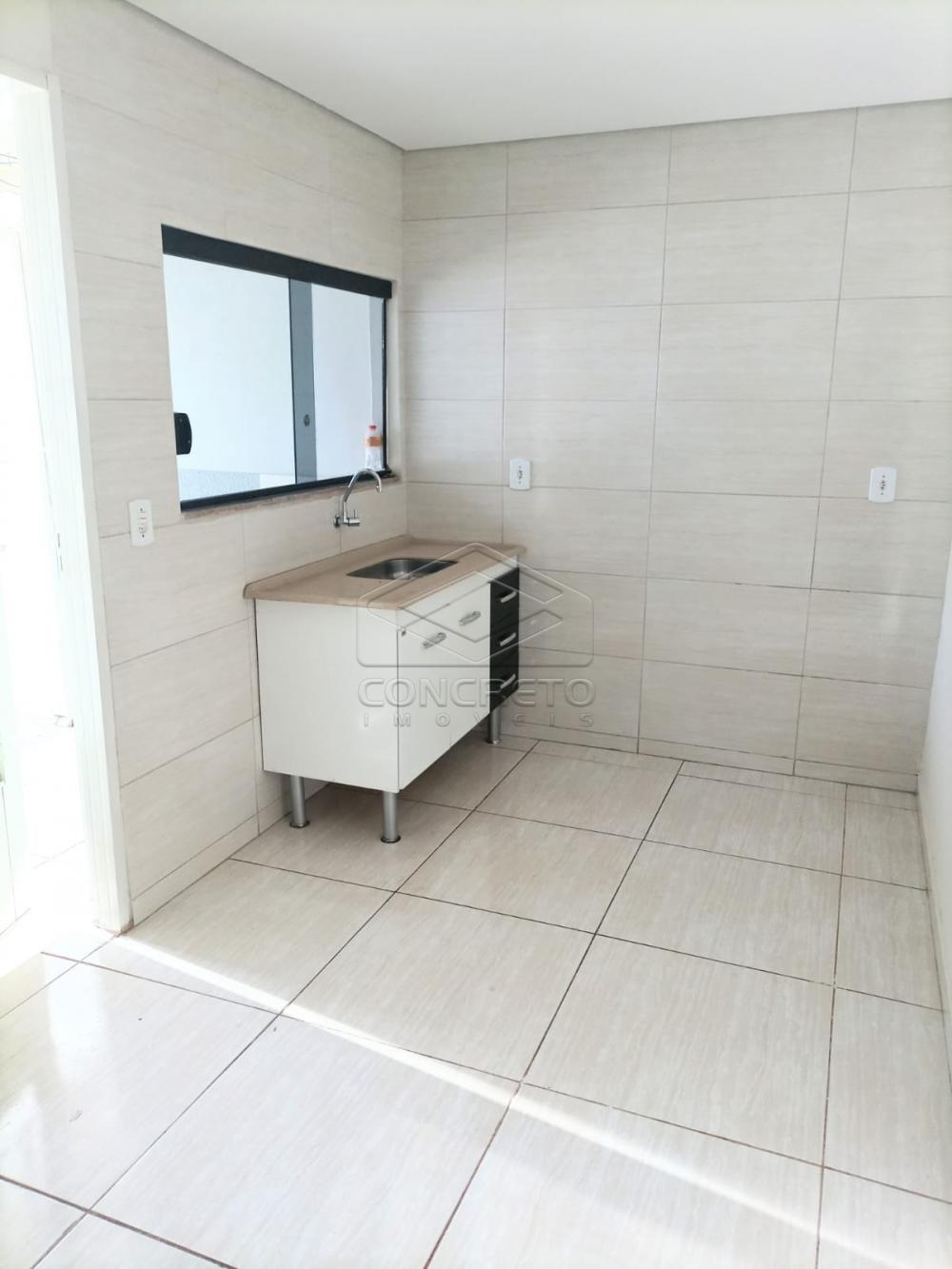 Alugar Casa / Padr&atilde;o em Len&ccedil;&oacute;is Paulista R$ 2.200,00 - Foto 1
