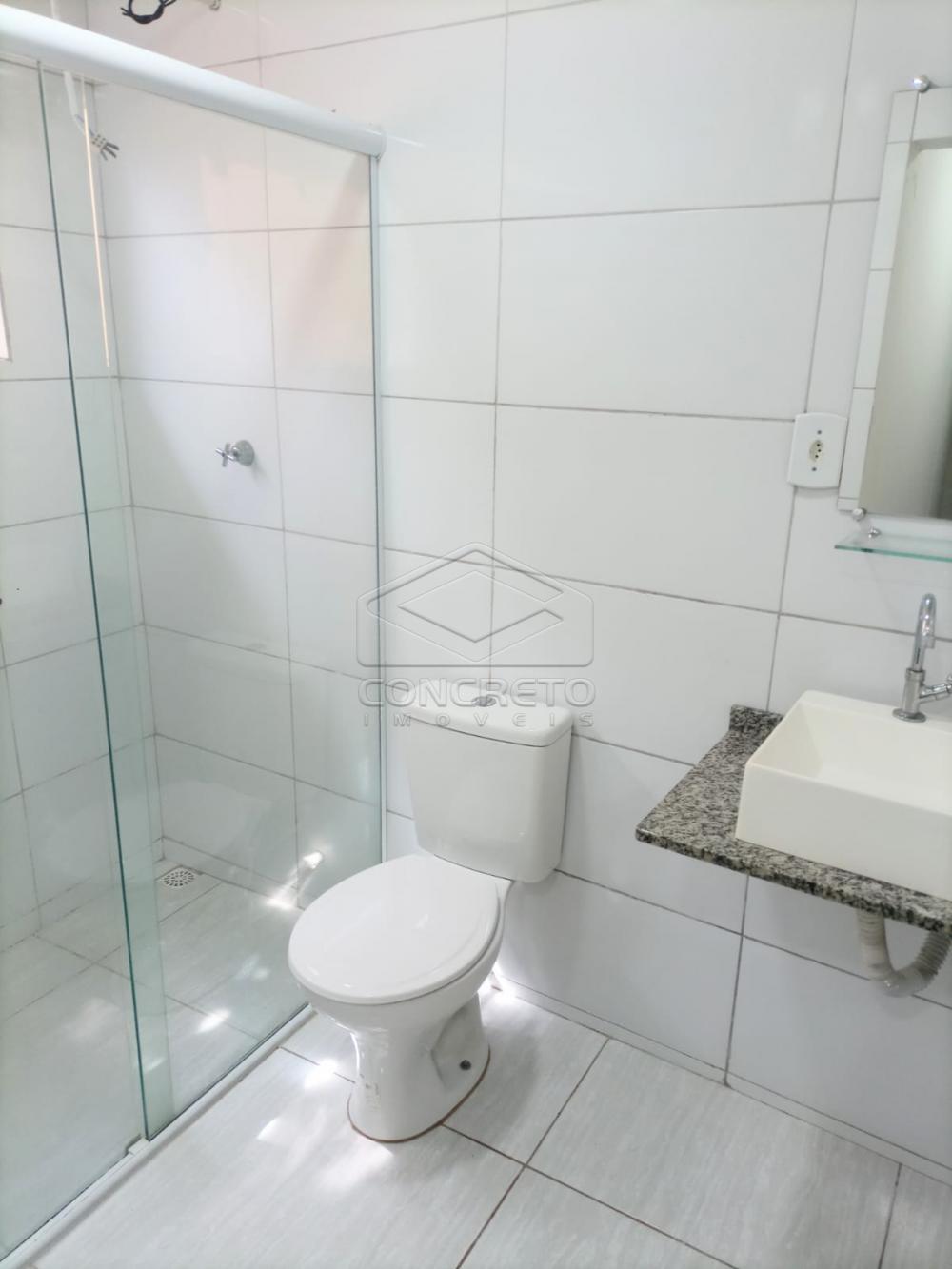 Alugar Casa / Padr&atilde;o em Len&ccedil;&oacute;is Paulista R$ 2.200,00 - Foto 8