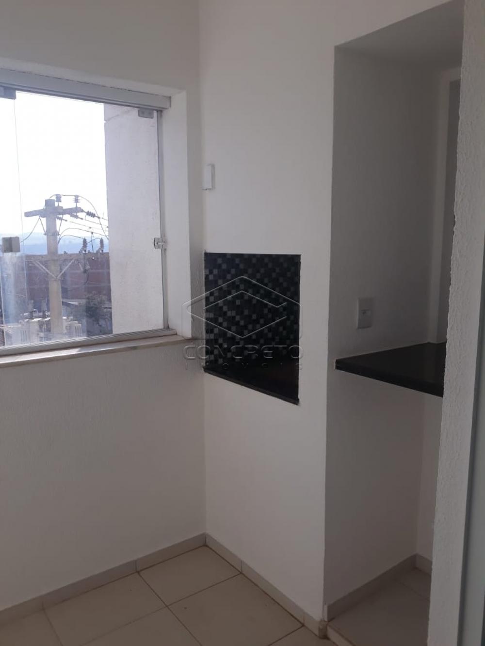 Alugar Apartamento / Padr&atilde;o em Len&ccedil;&oacute;is Paulista R$ 2.200,00 - Foto 3
