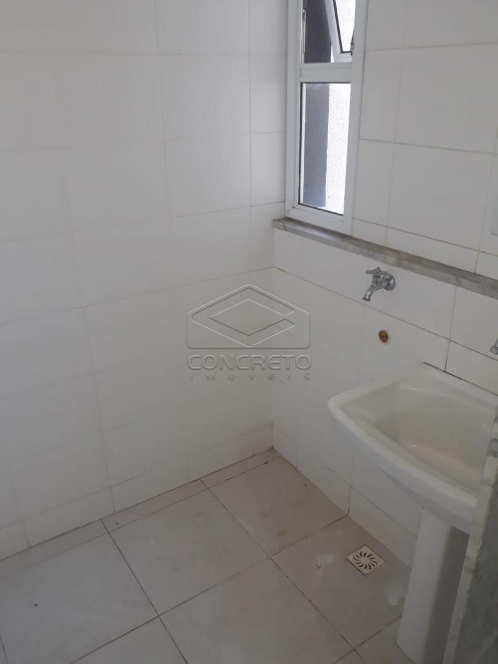 Alugar Apartamento / Padr&atilde;o em Len&ccedil;&oacute;is Paulista R$ 2.200,00 - Foto 10