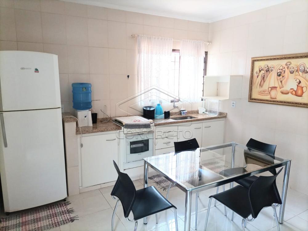 Alugar Casa / Padr&atilde;o em Len&ccedil;&oacute;is Paulista R$ 2.700,00 - Foto 1