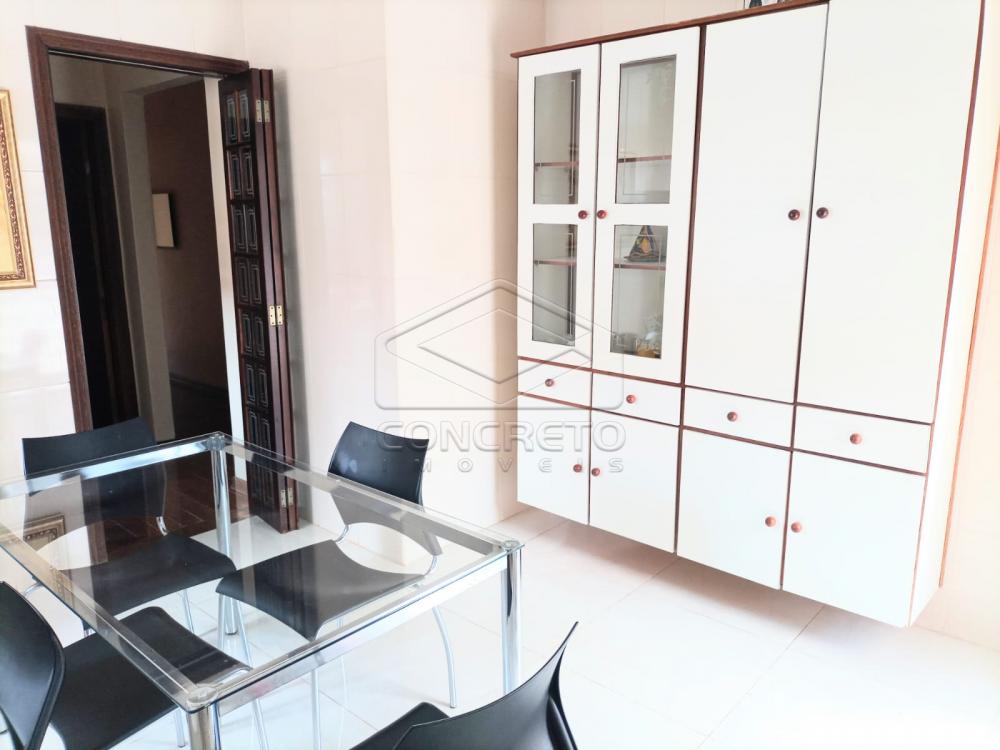 Alugar Casa / Padr&atilde;o em Len&ccedil;&oacute;is Paulista R$ 2.700,00 - Foto 2