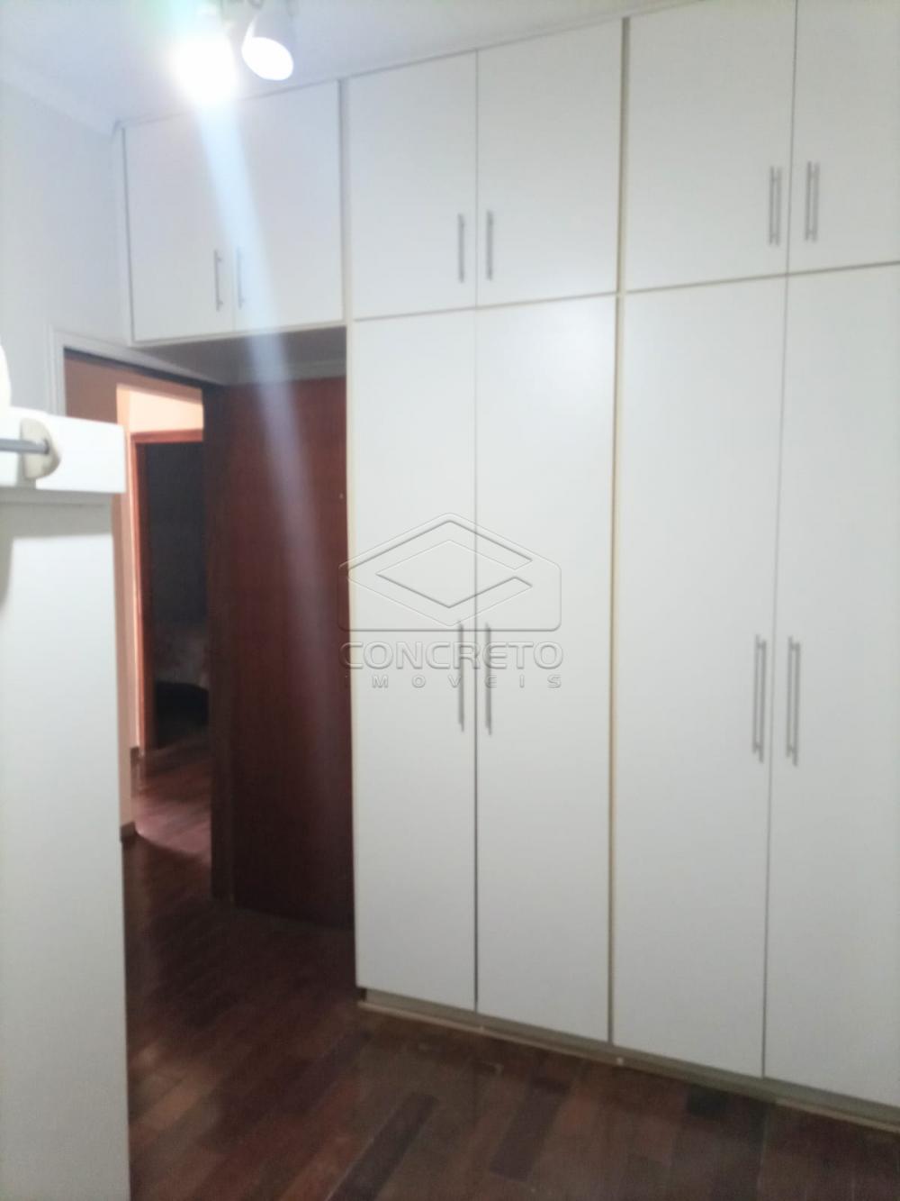 Alugar Casa / Padr&atilde;o em Len&ccedil;&oacute;is Paulista R$ 2.700,00 - Foto 9