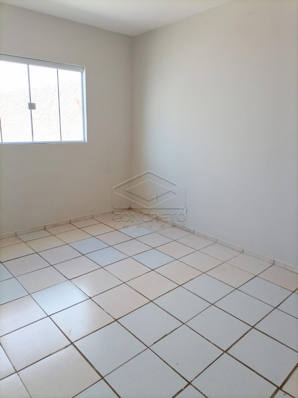 Alugar Casa / Padr&atilde;o em Len&ccedil;&oacute;is Paulista R$ 2.000,00 - Foto 4