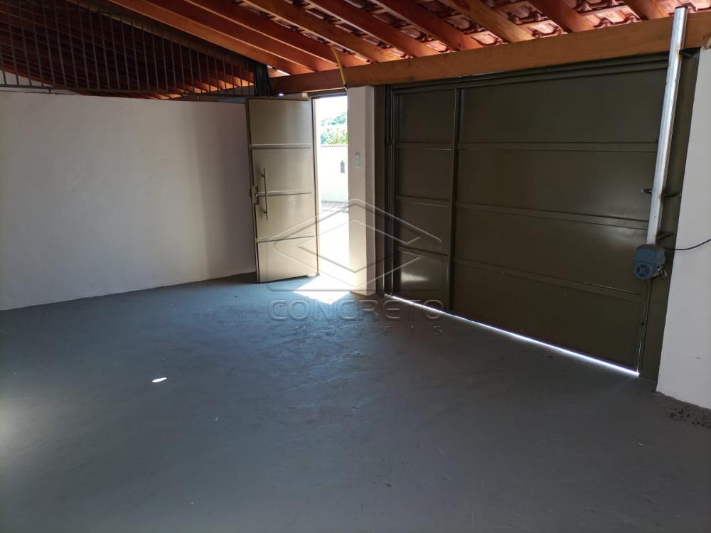 Alugar Casa / Padr&atilde;o em Len&ccedil;&oacute;is Paulista R$ 2.000,00 - Foto 8