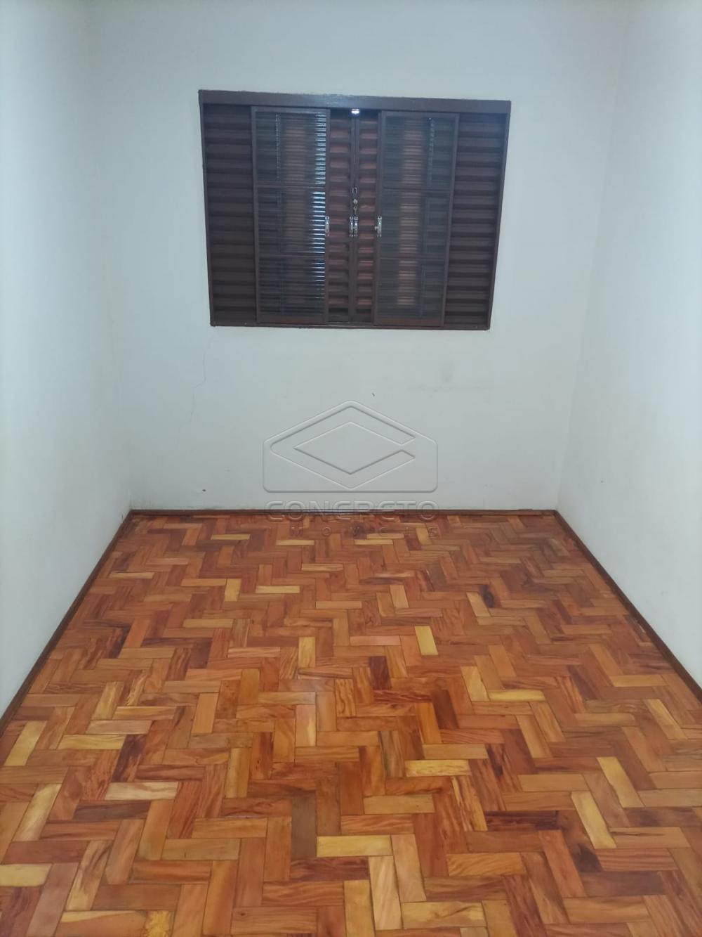 Alugar Casa / Padr&atilde;o em Len&ccedil;&oacute;is Paulista R$ 1.700,00 - Foto 4