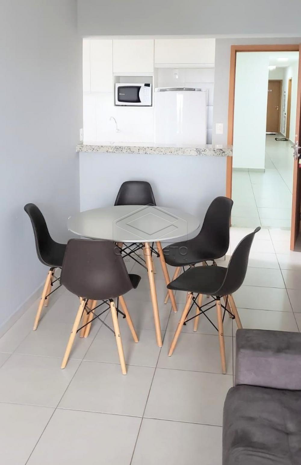 Alugar Apartamento / Padr&atilde;o em Len&ccedil;&oacute;is Paulista R$ 2.450,00 - Foto 1